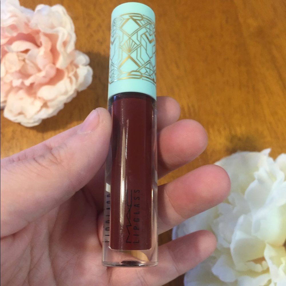 Mac Cosmetics Hint of Hollywood fall lipglass